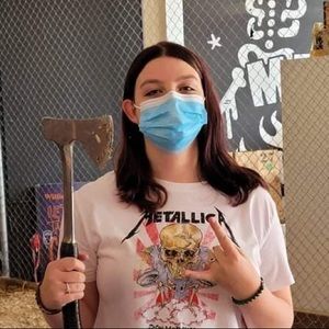 Meet your Posher, Izzy